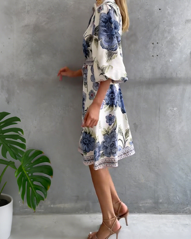 Rosalva - Printed robe with lantern sleeves and a choker necklace for women